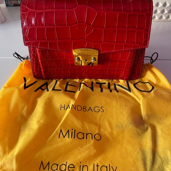 Valentino Handbag - Picture 2 of 8